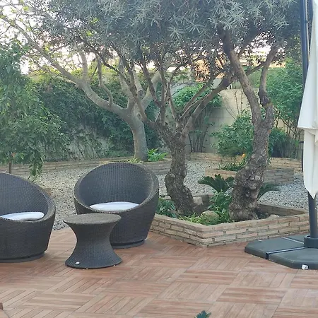 María Con Exterior Privado Belicena